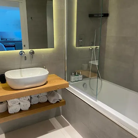 Mercury Tower Elena K 24th Panoramic View Apartment *